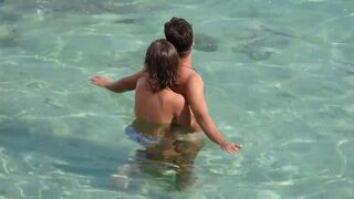 Finger fuck at sea bottom with hot girl