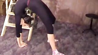 A man hard fucked a flexible young gymnast with great stretches