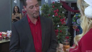 Retired lesbian beauty fucked at New Year's party