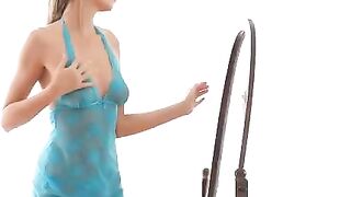 A girl is fucking in front of the mirror with nice ass