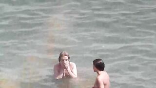 Bunch of wet pussies in the sea bathwater