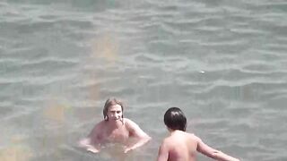 Bunch of wet pussies in the sea bathwater