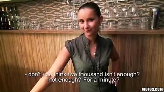 A pretty bartender agreed to have sex and she was really good