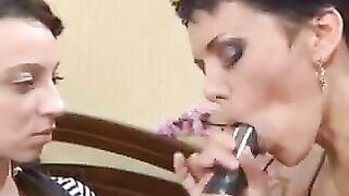 A mother taught her daughter to suck cock in a steamy Russian scene