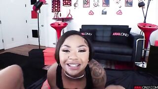 Bus stop blowjob, or they will start fucking without hesitation