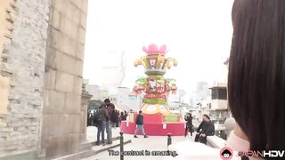 After a breakup, Iku Sakuragi travels to Macao and meets a new lover