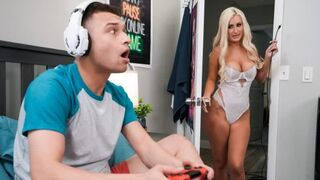 A girl was fucked and she loved to have cum inside