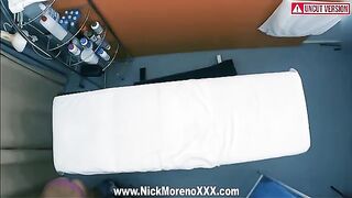 The 19-year-old girl suffers from muscle pains so she goes to a masseur