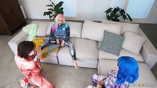 Now we're going to study the anatomy of a penis! - 3some action