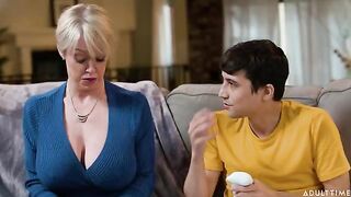The man did not expect such an act from his stepmom, it was a surprise
