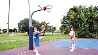 Good sex is also a sport! A girl demonstrated her skills in sex