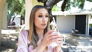 Mom wanted to experience anal orgasm a little bit