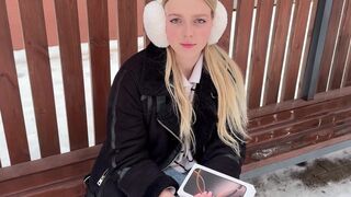 A girl got a new iPhone and had sex with a stranger to show off