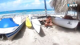 An amazing and intense sex experience on a public beach