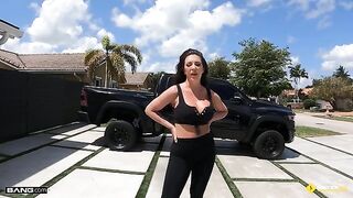 Garage sex with an attractive woman with a great body