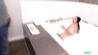 A juicy ass needs a dick to get pleased