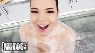 Sofia Lee adds a special ingredient to Jordi’s cock sauce