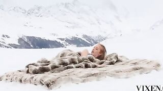 Warming up a dick with your mouth is no problem, especially outdoors