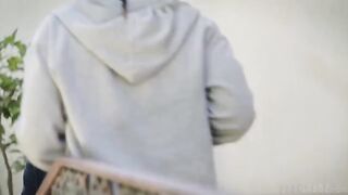 The art of oral sex for her, a masterful performance on the bed