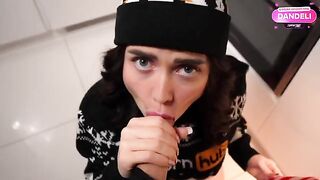 The girl wants to get fucked on the New Year’s Eve
