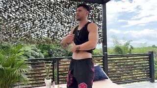 A massage session turns into a rough sex session