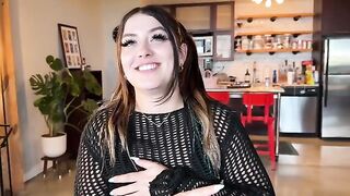 She helped her stepsister with moving to a new place