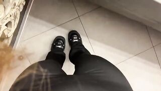 A girl was jerking in the restaurant, it was very risky