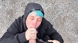 I'm dying to suck cock, I can't hold back