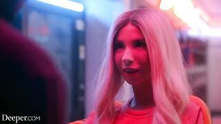 A pretty babe Kenzie has sex in public places with someone
